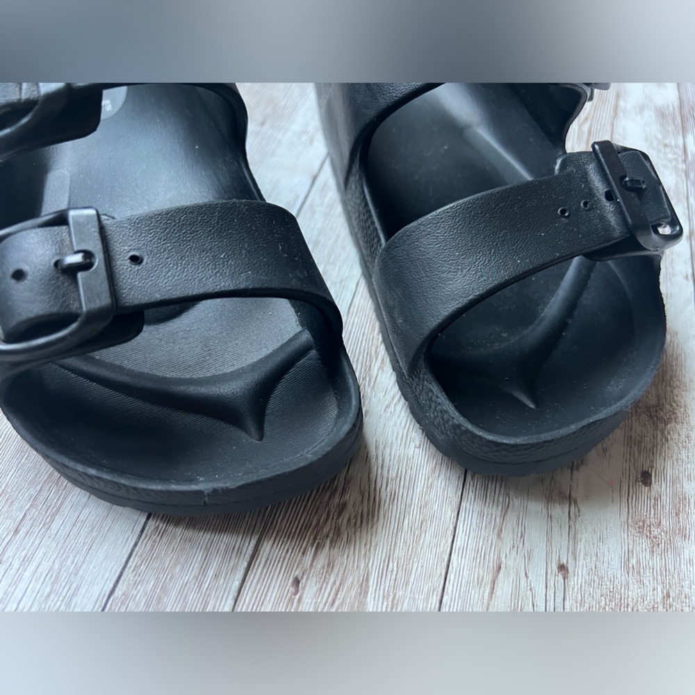 𝙲𝚊𝚝 & 𝙹𝚊𝚌𝚔 Little Kid 𝚂𝚊𝚗𝚍𝚊𝚕𝚜 - Picture 8 of 10